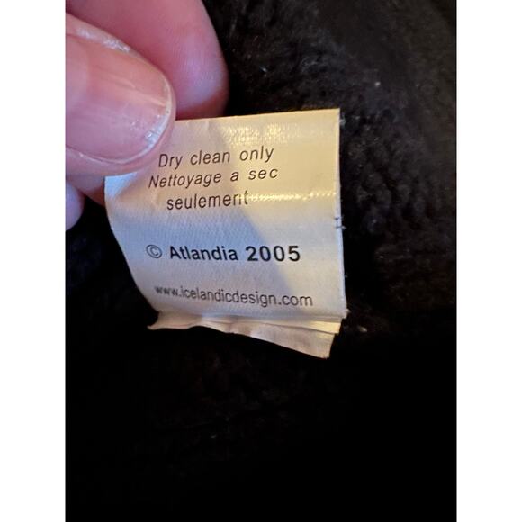 VTG Icelandic Design Black Silk Angora Cable Knit Turtleneck Sweater – Size M - Picture 4 of 6